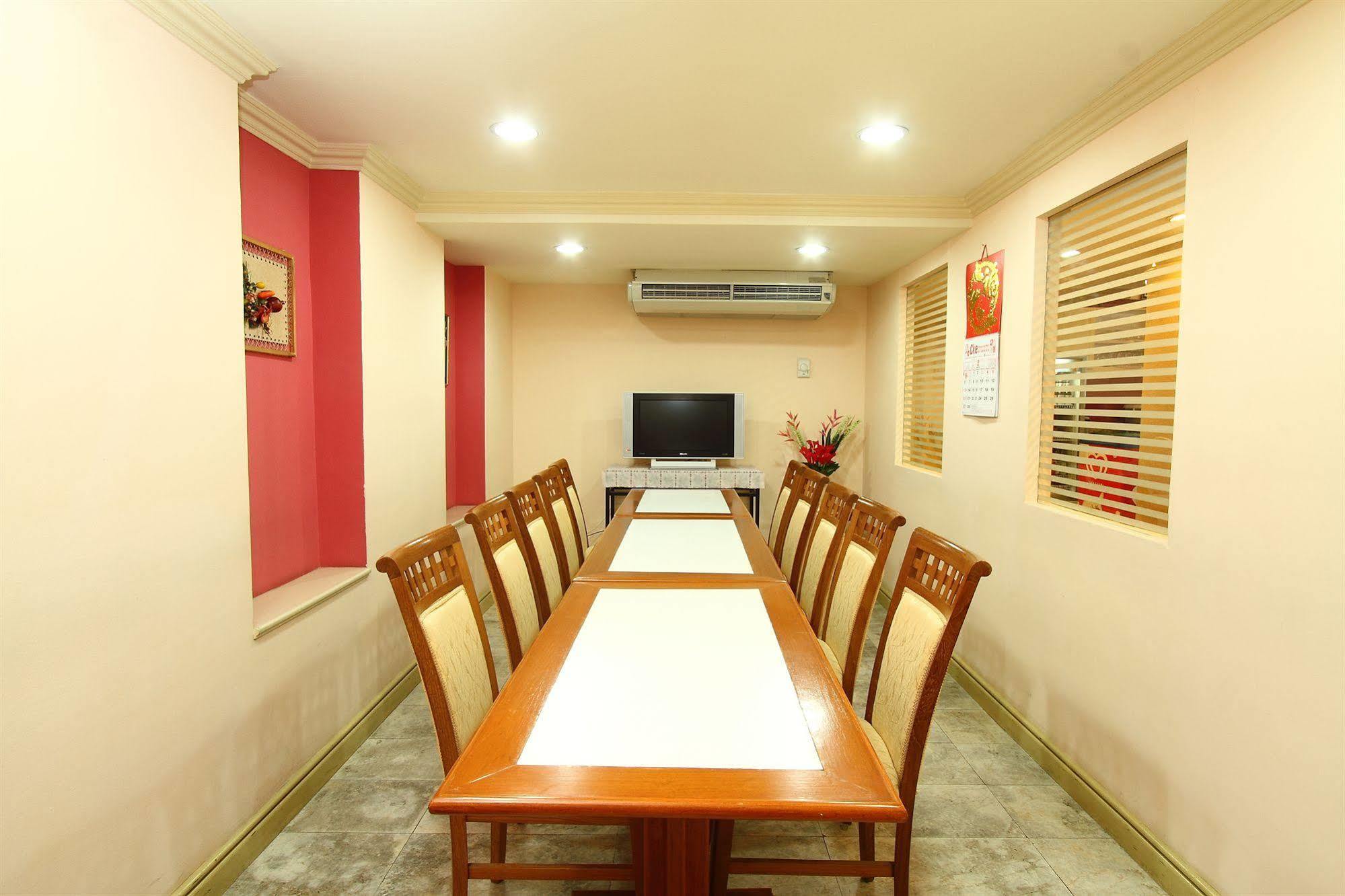 Silom Avenue Inn Μπανγκόκ Εξωτερικό φωτογραφία